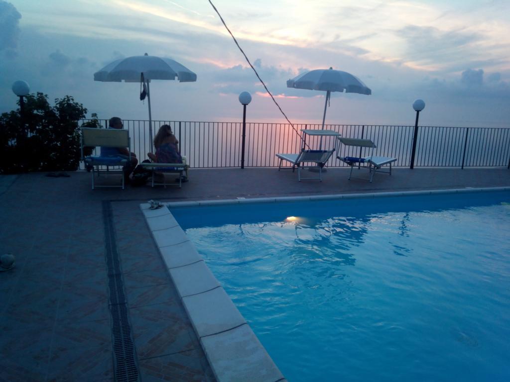 Agriturismo La Palombara Paola Exteriör bild
